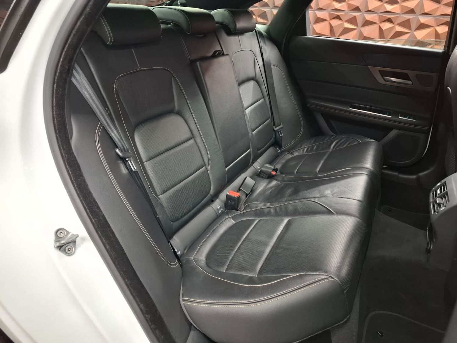 Used Jaguar XF 2015 for sale - 77151229: Photo 11