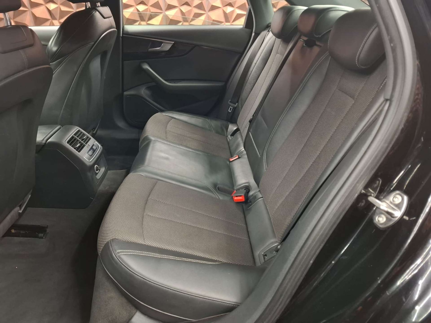 Used Audi A4 2016 for sale - 77151150: Photo 13