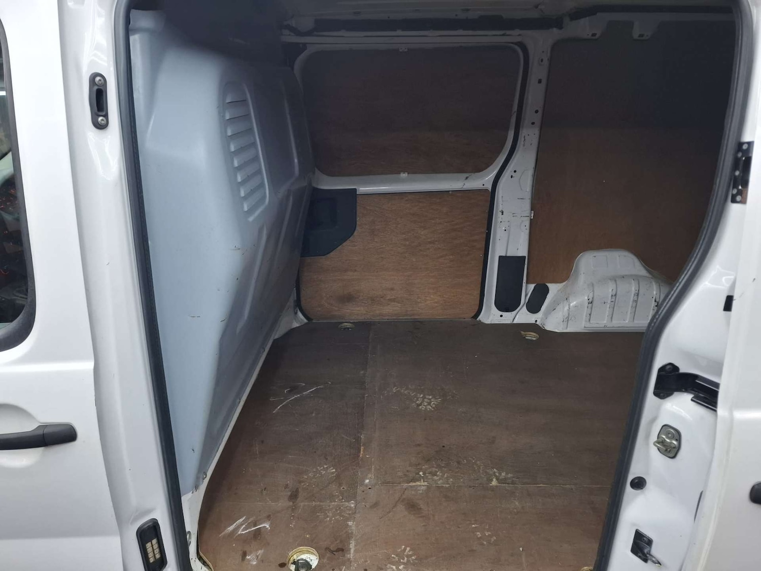 Used Peugeot Expert 2016 for sale - 77151173: Photo 15