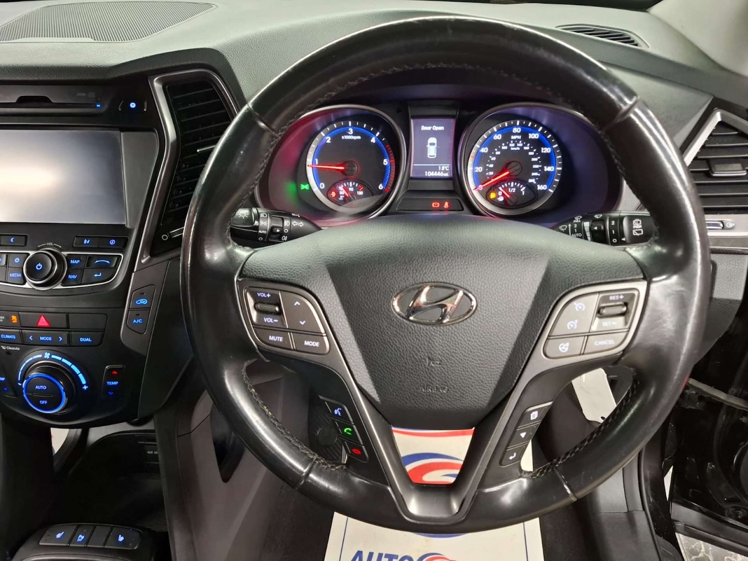 Used Hyundai Santa Fe 2015 for sale - 77151179: Photo 13