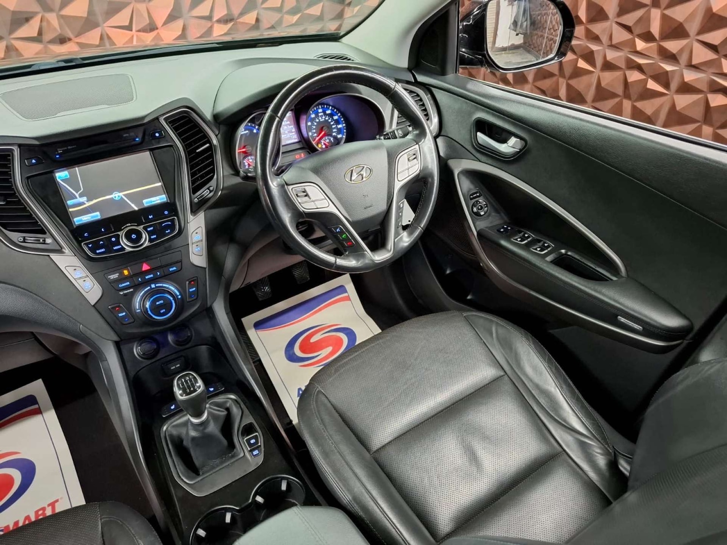 Used Hyundai Santa Fe 2015 for sale - 77151179: Photo 14