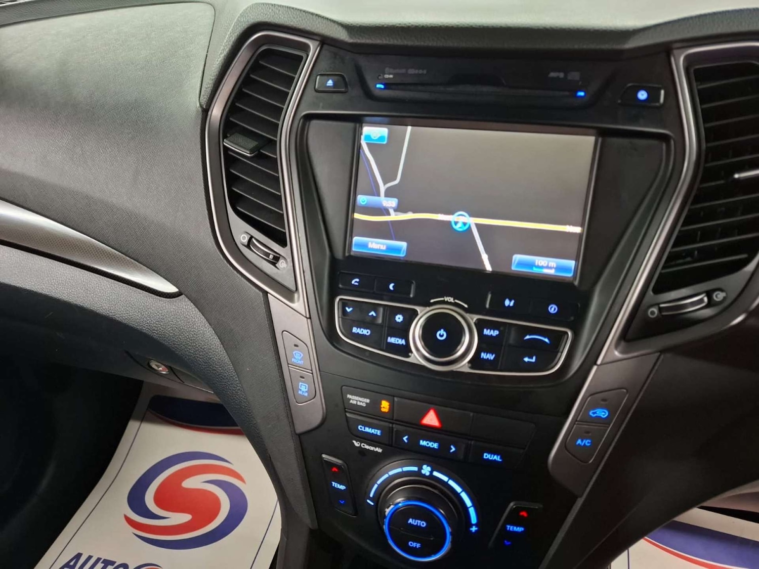 Used Hyundai Santa Fe 2015 for sale - 77151179: Photo 16