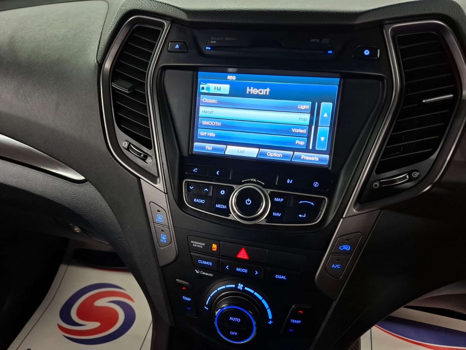 Used Hyundai Santa Fe 2015 for sale - 77151179: Photo 19