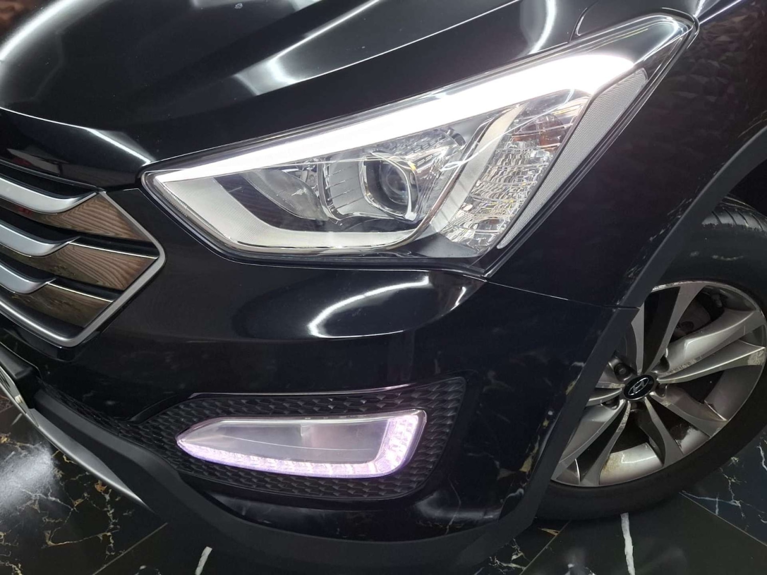 Used Hyundai Santa Fe 2015 for sale - 77151179: Photo 5