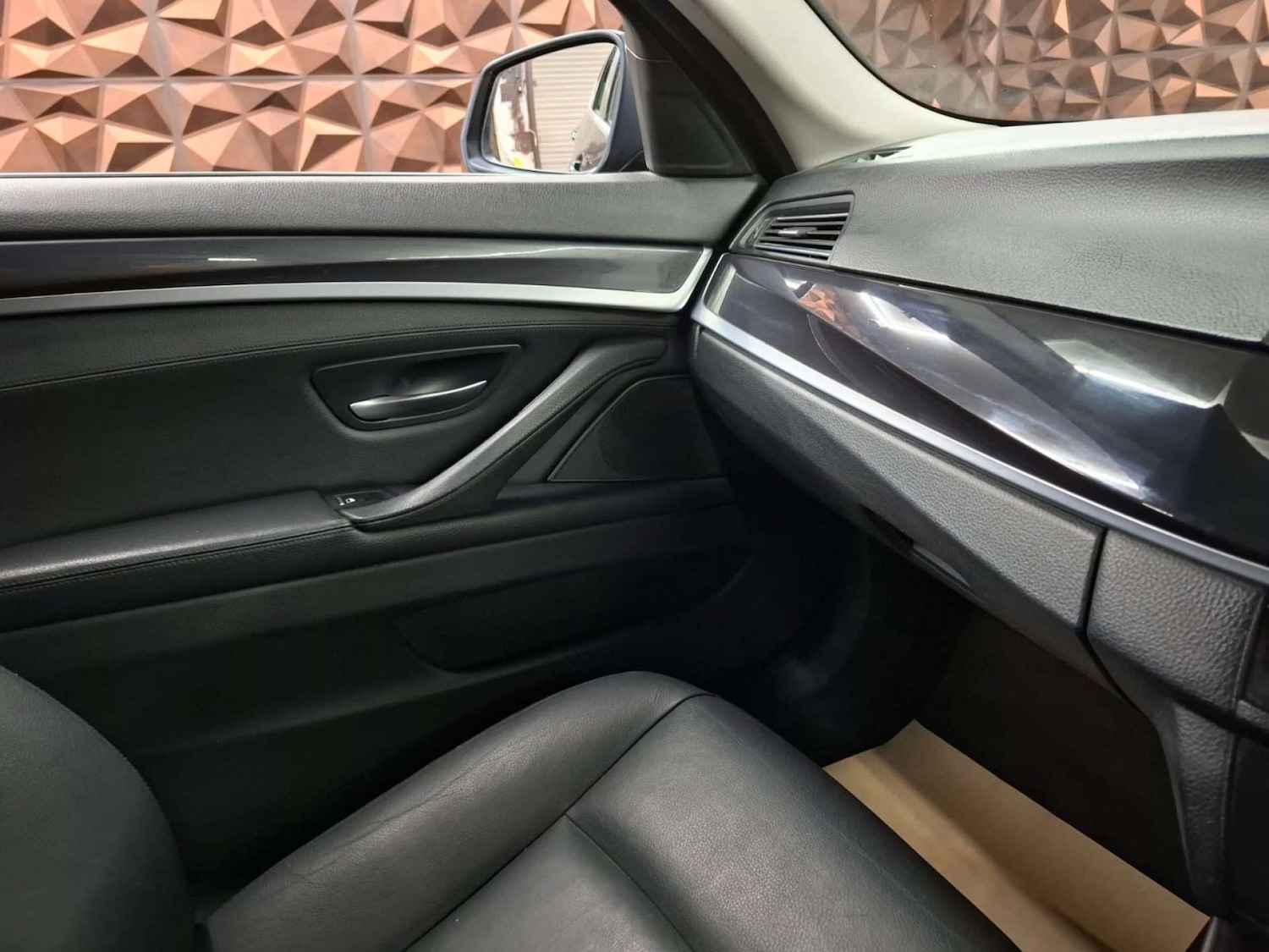 Used BMW 5 Series 2015 for sale - 76921451: Photo 21