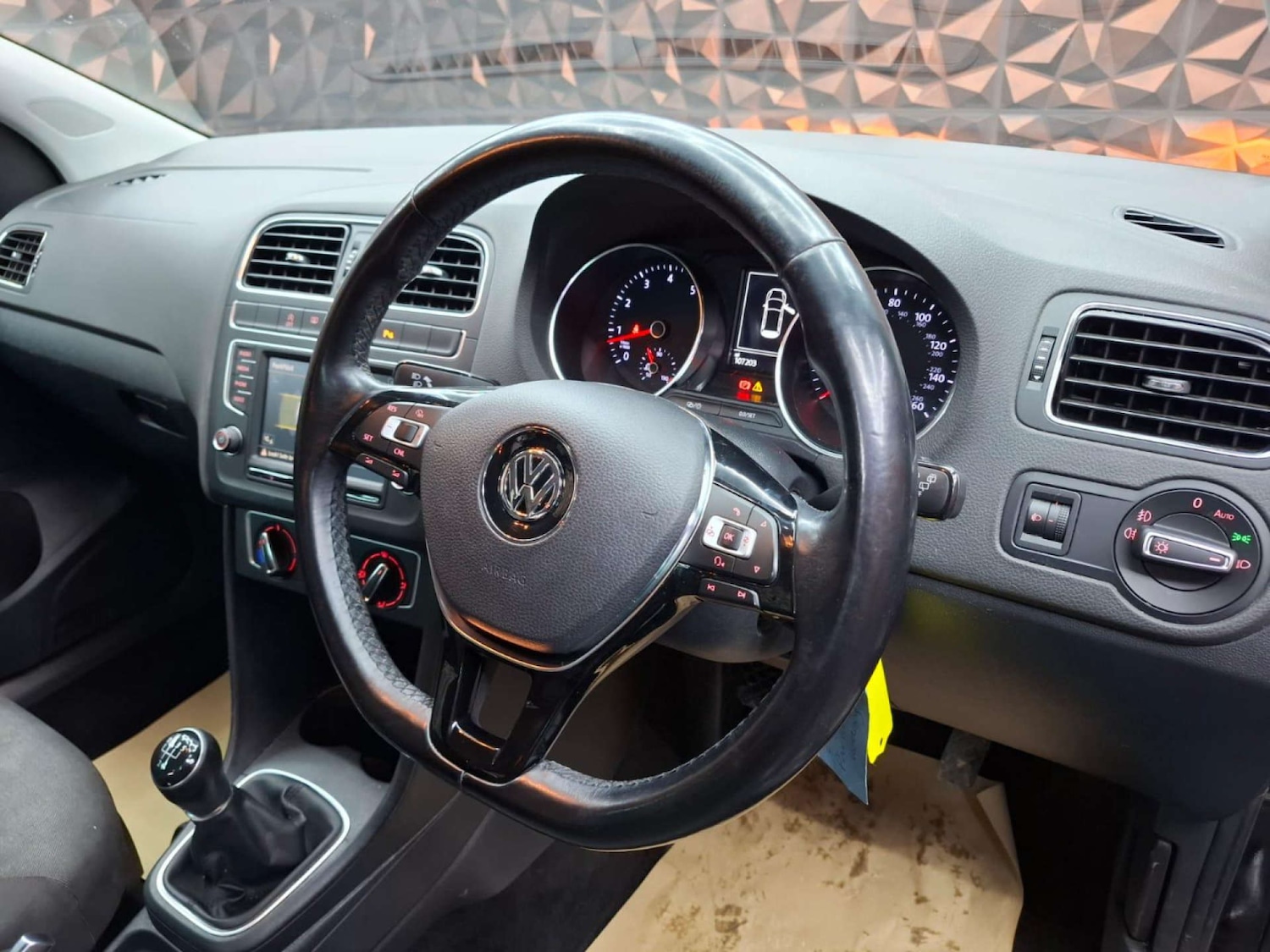 Used Volkswagen Polo 2016 for sale - 77151334: Photo 45