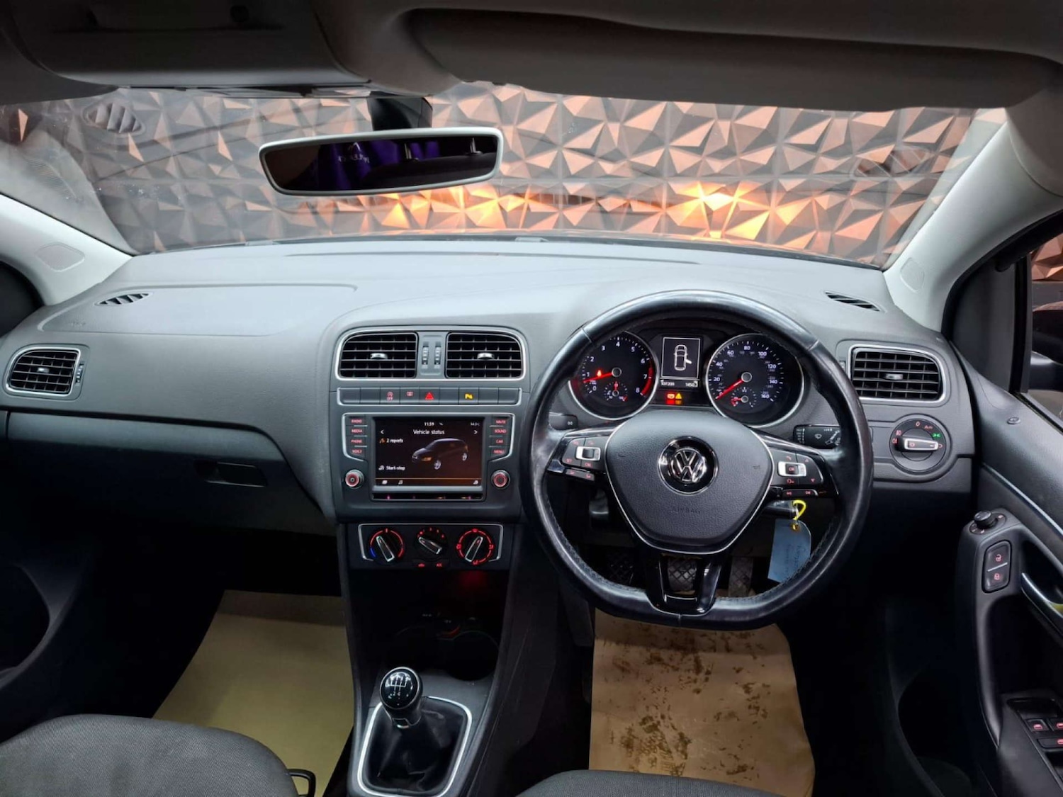 Used Volkswagen Polo 2016 for sale - 77151334: Photo 48