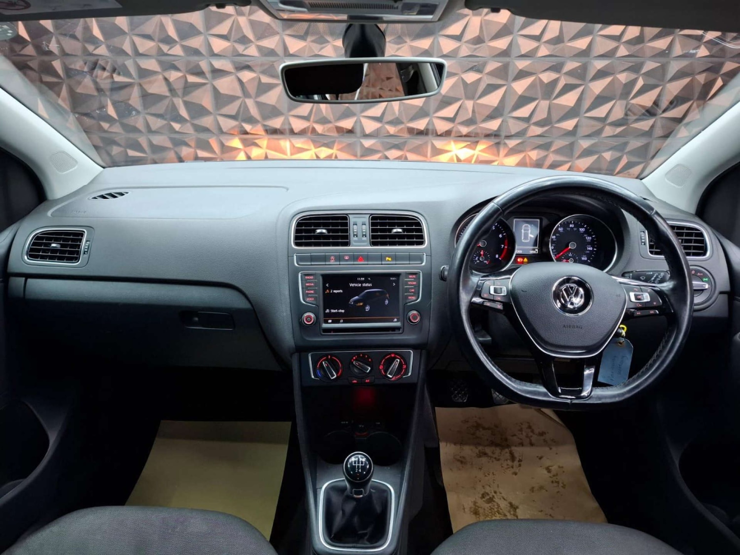 Used Volkswagen Polo 2016 for sale - 77151334: Photo 52