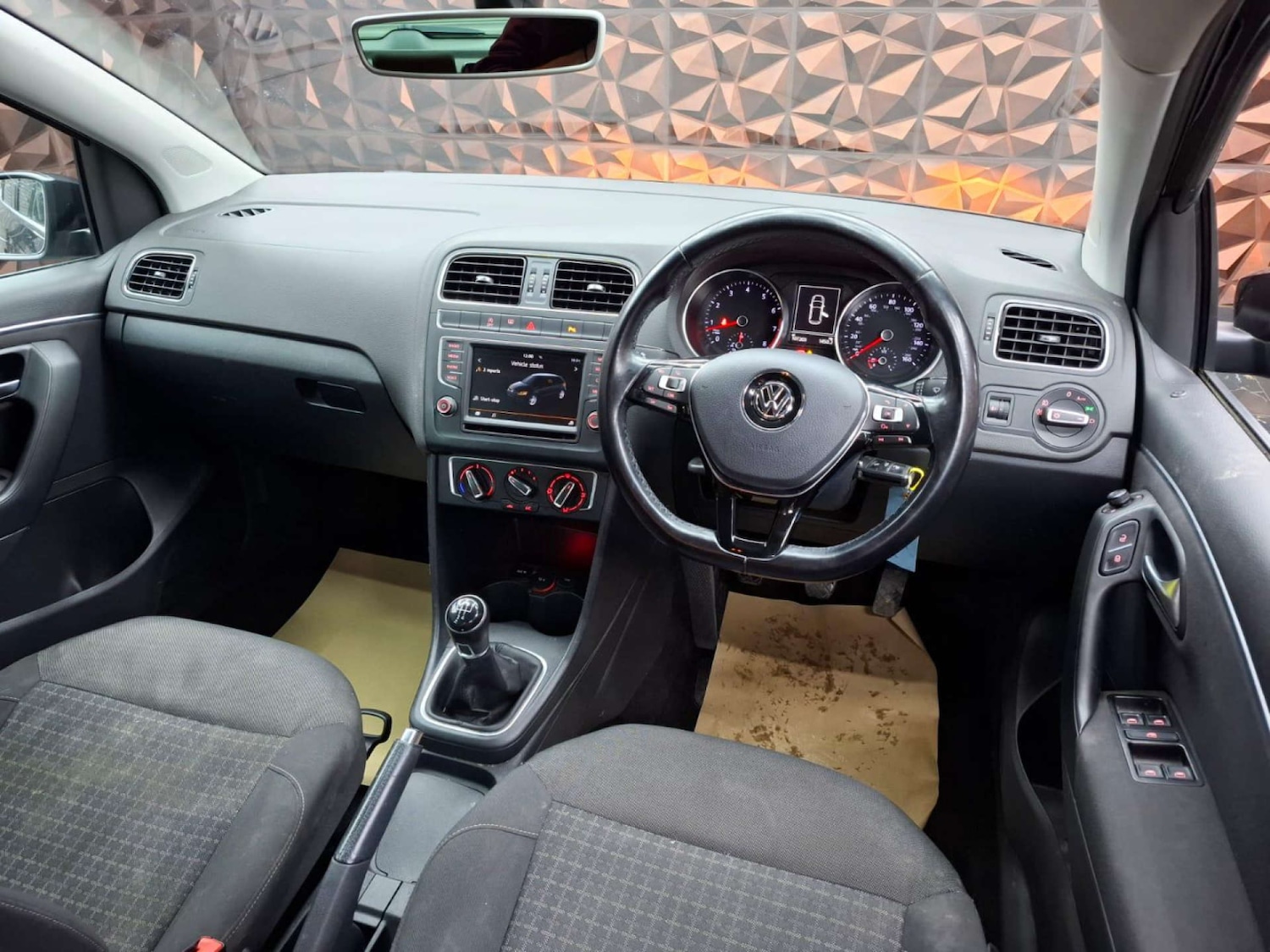 Used Volkswagen Polo 2016 for sale - 77151334: Photo 55