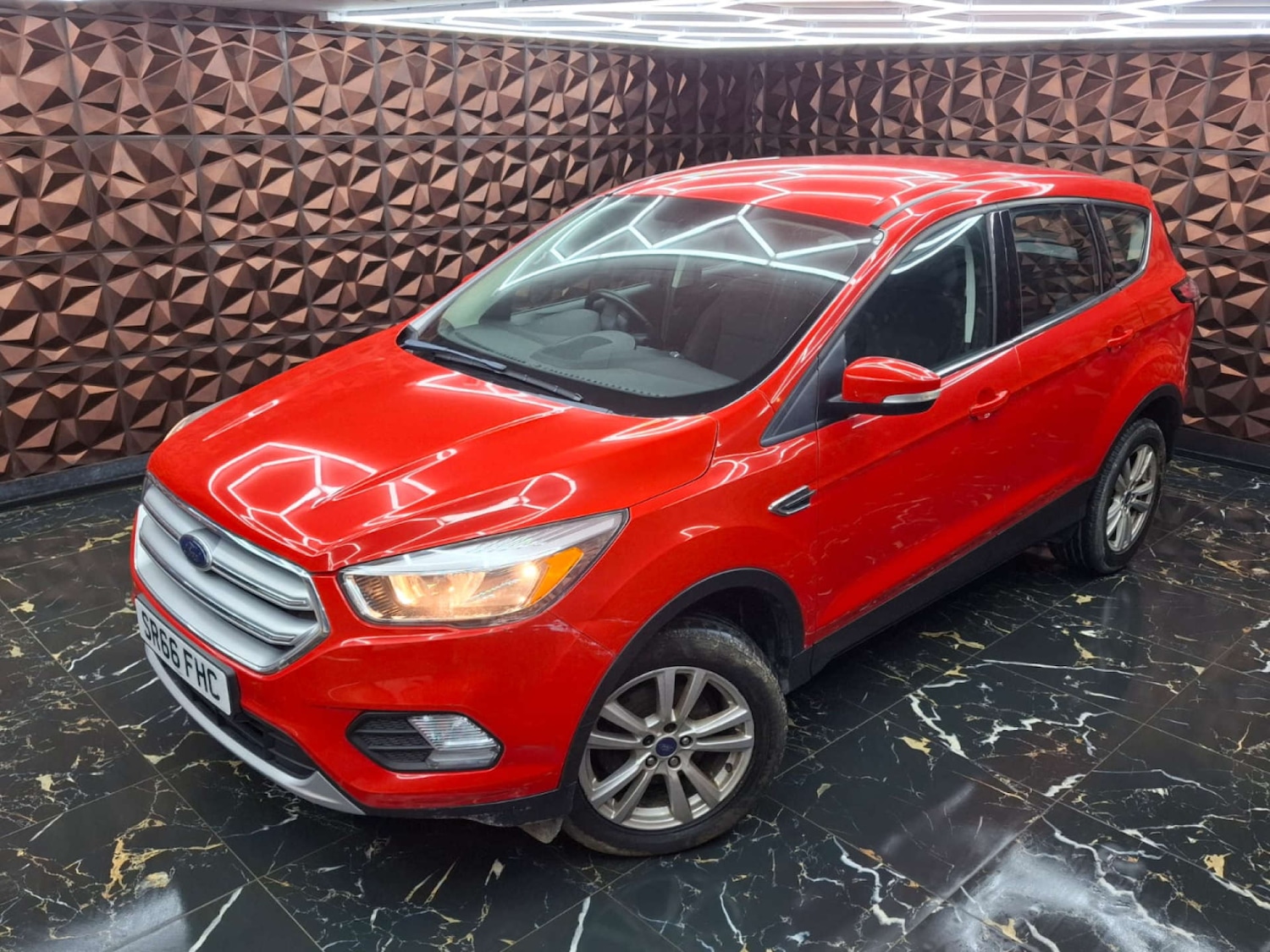 Used Ford Kuga 2017 for sale - 77151256: Photo 5