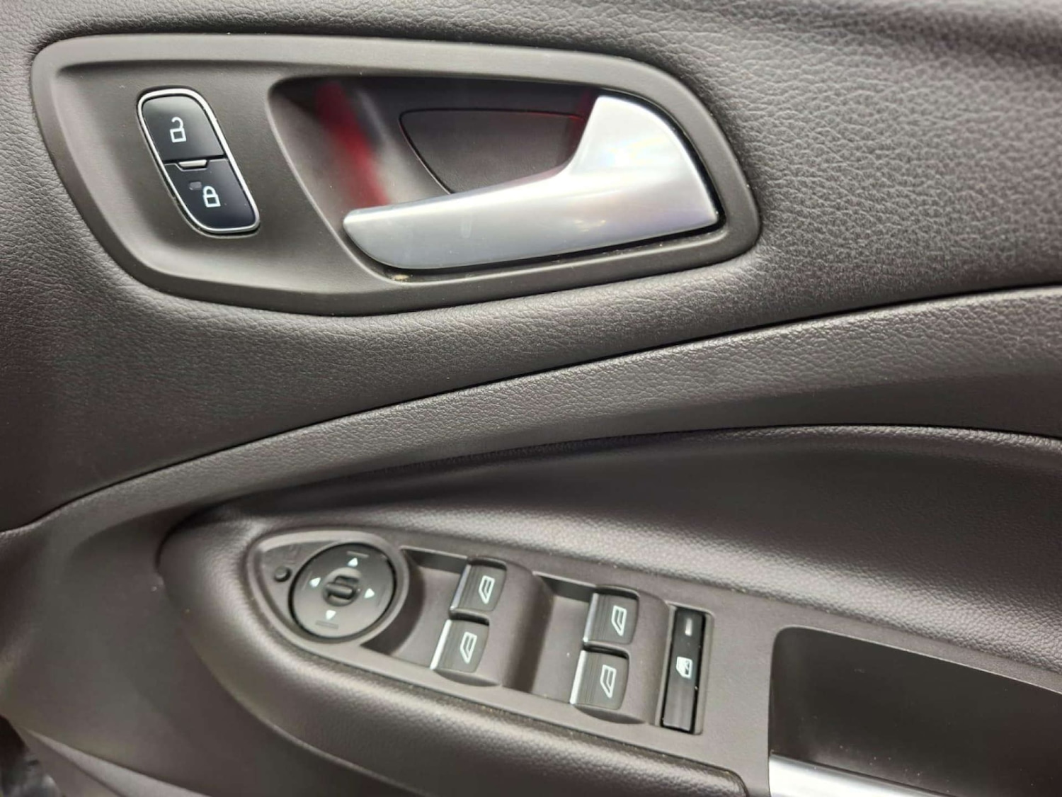 Used Ford Kuga 2017 for sale - 76921438: Photo 37