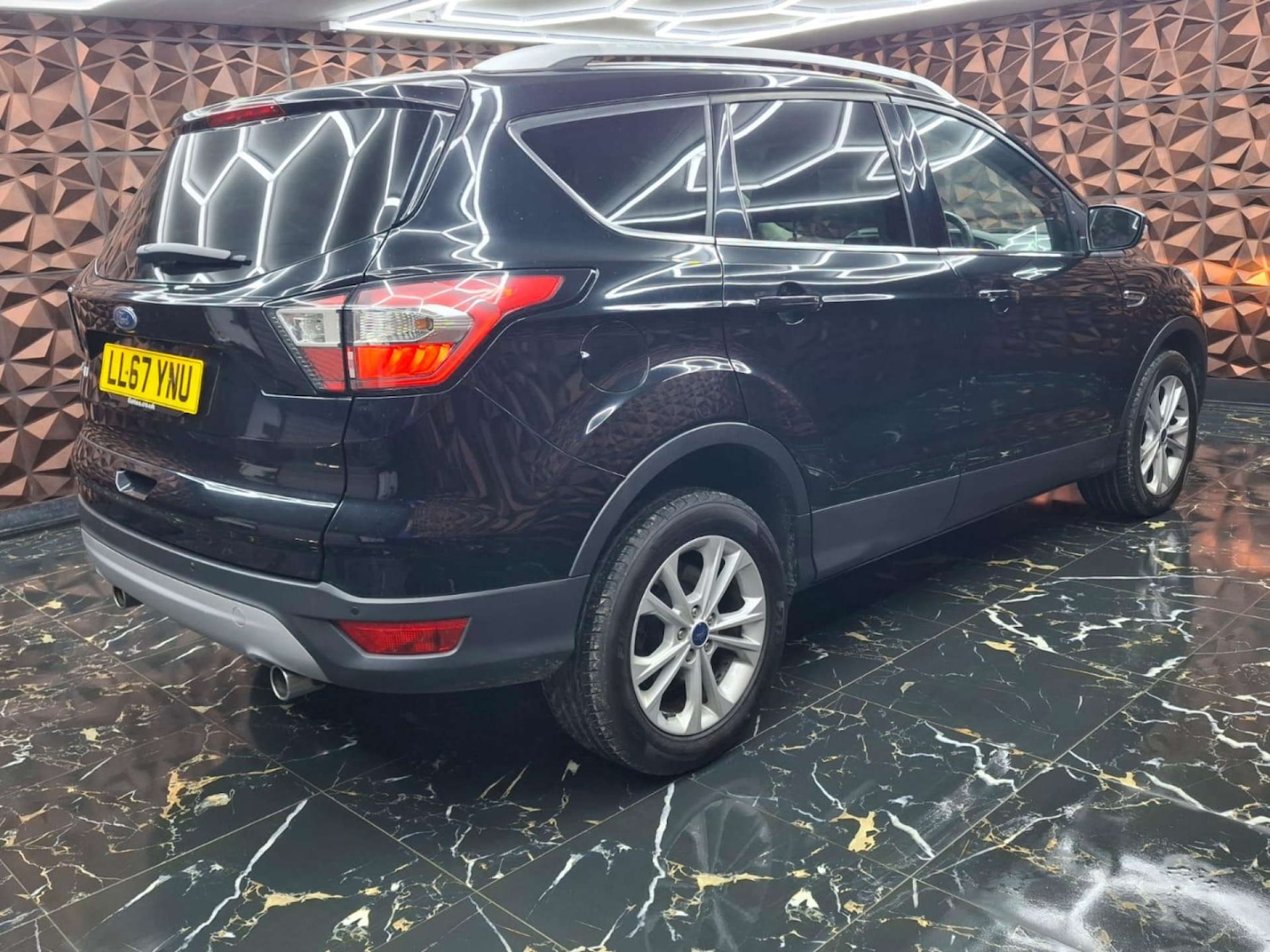 Used Ford Kuga 2017 for sale - 76921438: Photo 38
