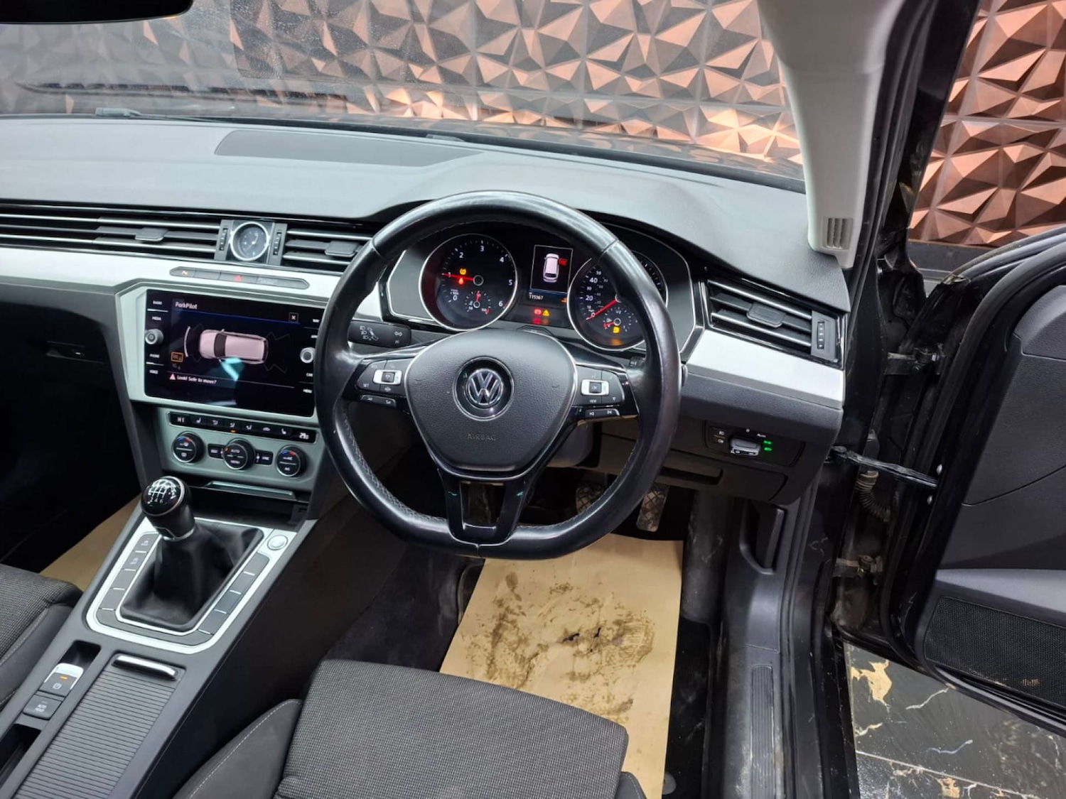 Used Volkswagen Passat 2018 for sale - 77151297: Photo 33