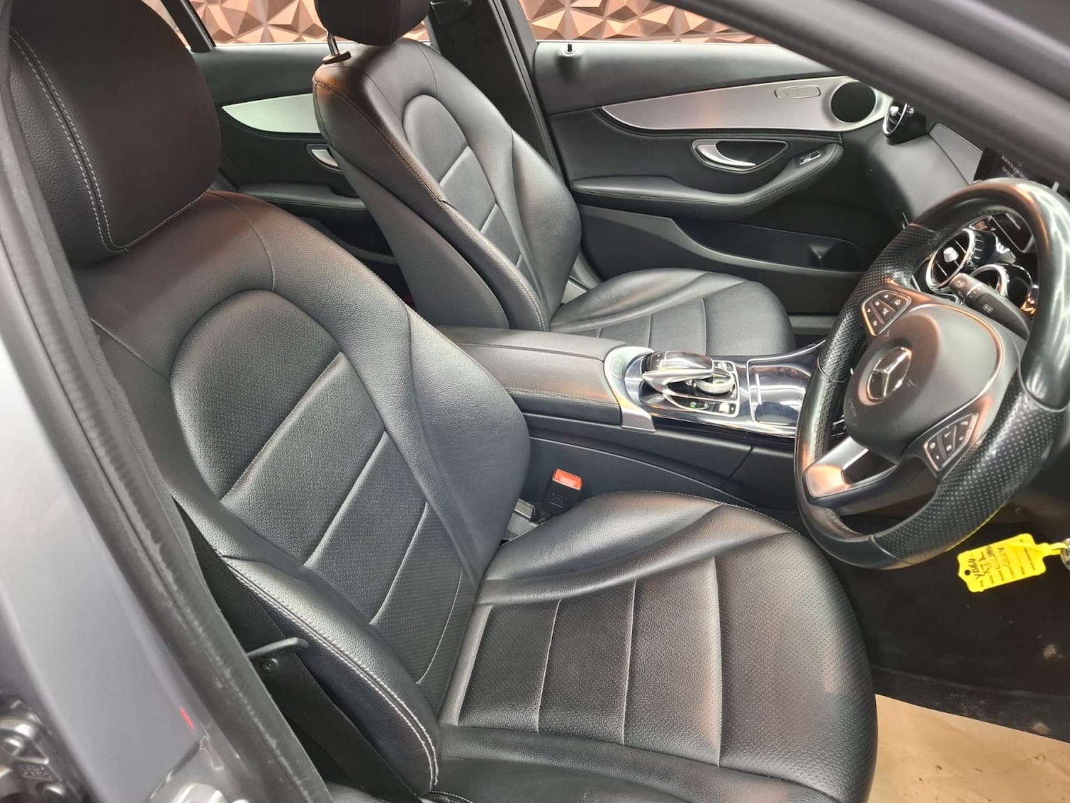 Used Mercedes-Benz C Class 2015 for sale - 76921322: Photo 21