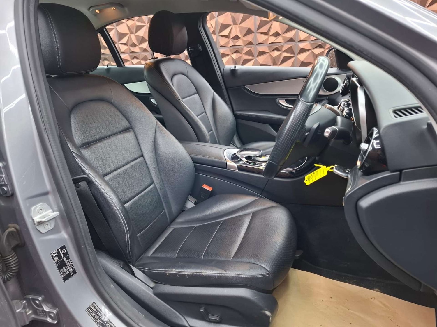 Used Mercedes-Benz C Class 2015 for sale - 76921322: Photo 32