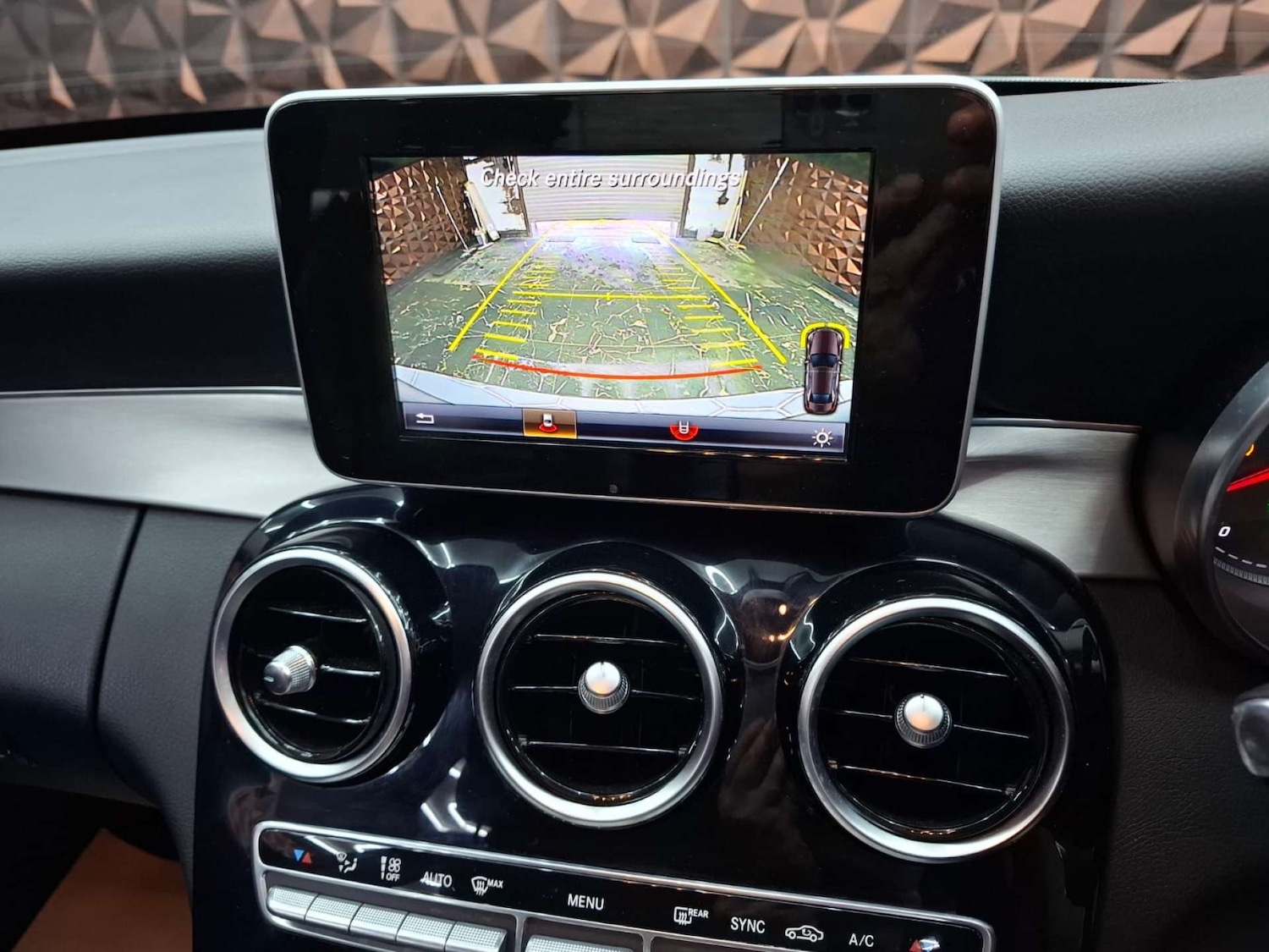 Used Mercedes-Benz C Class 2015 for sale - 76921322: Photo 43