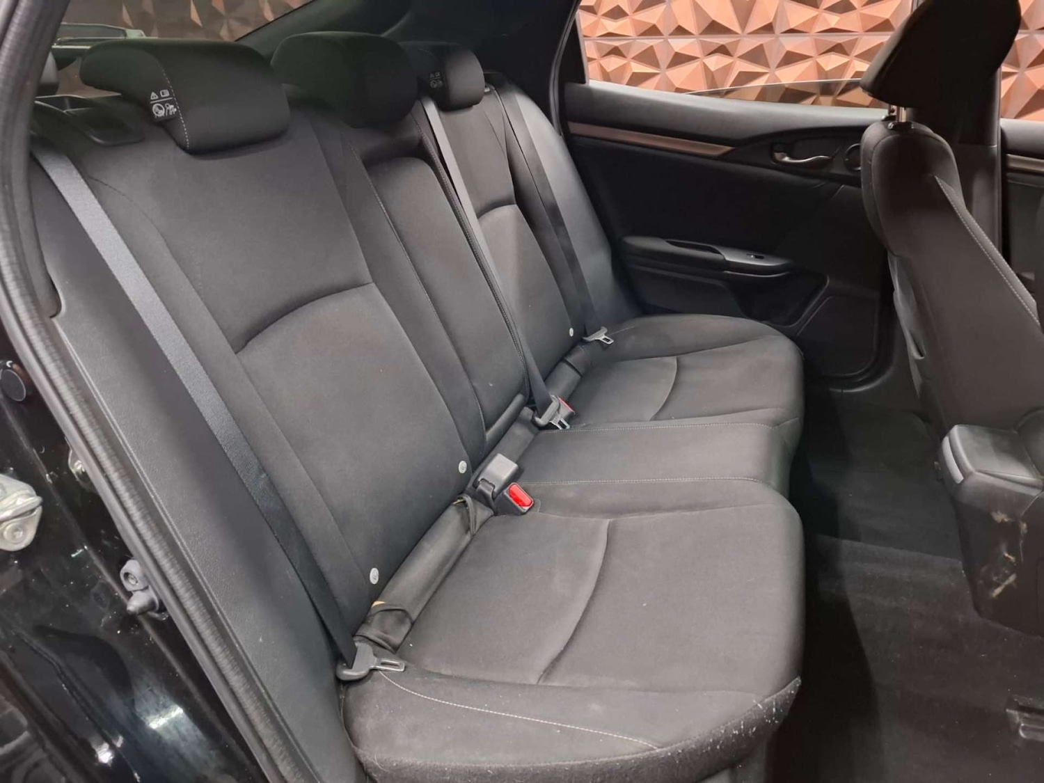 Used Honda Civic 2018 for sale - 77151177: Photo 14