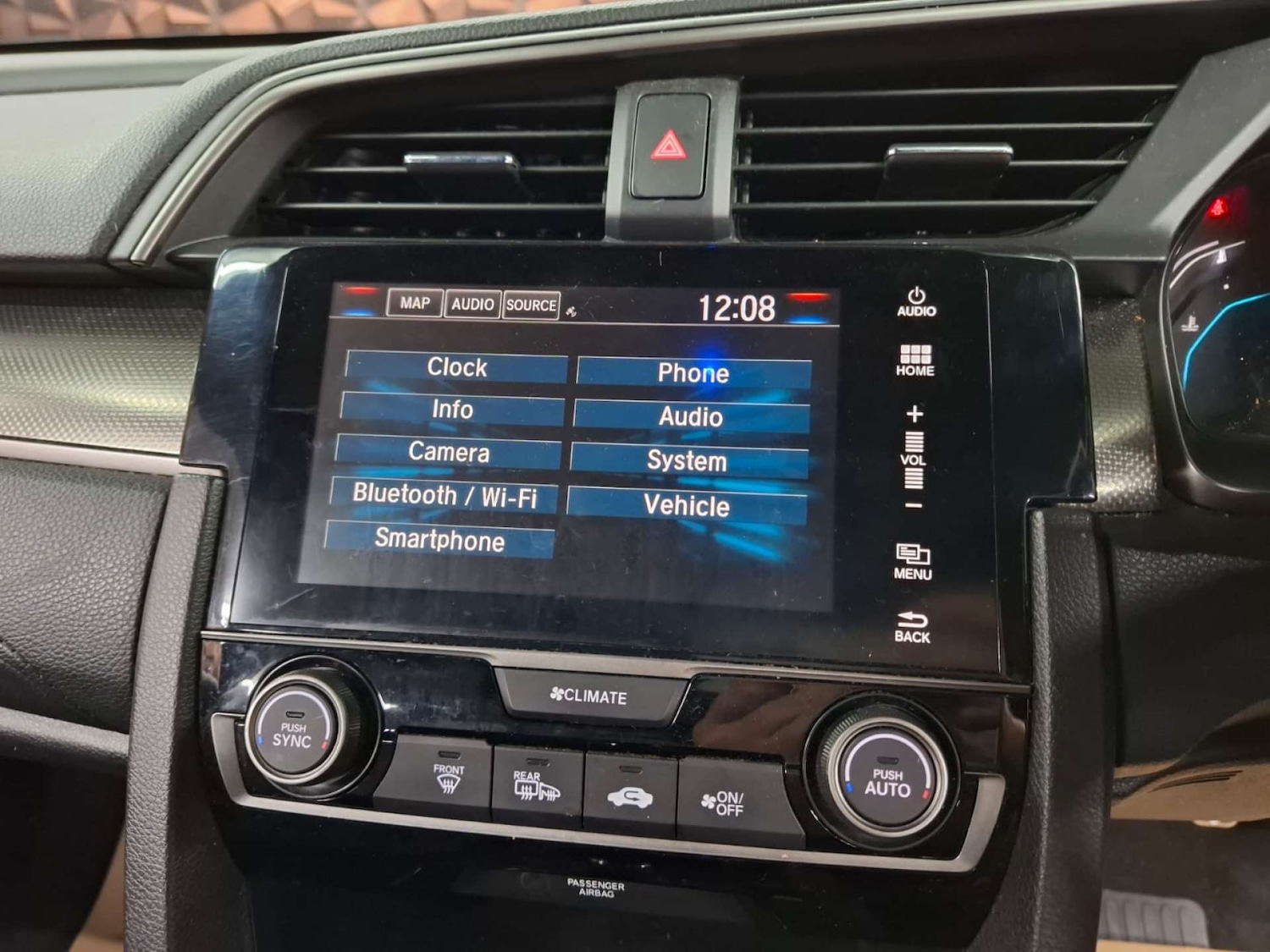 Used Honda Civic 2018 for sale - 77151177: Photo 29