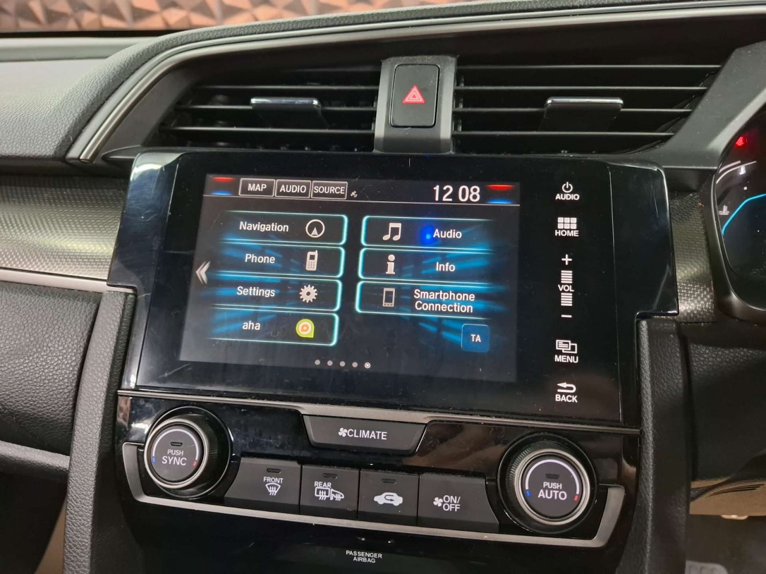 Used Honda Civic 2018 for sale - 77151177: Photo 30