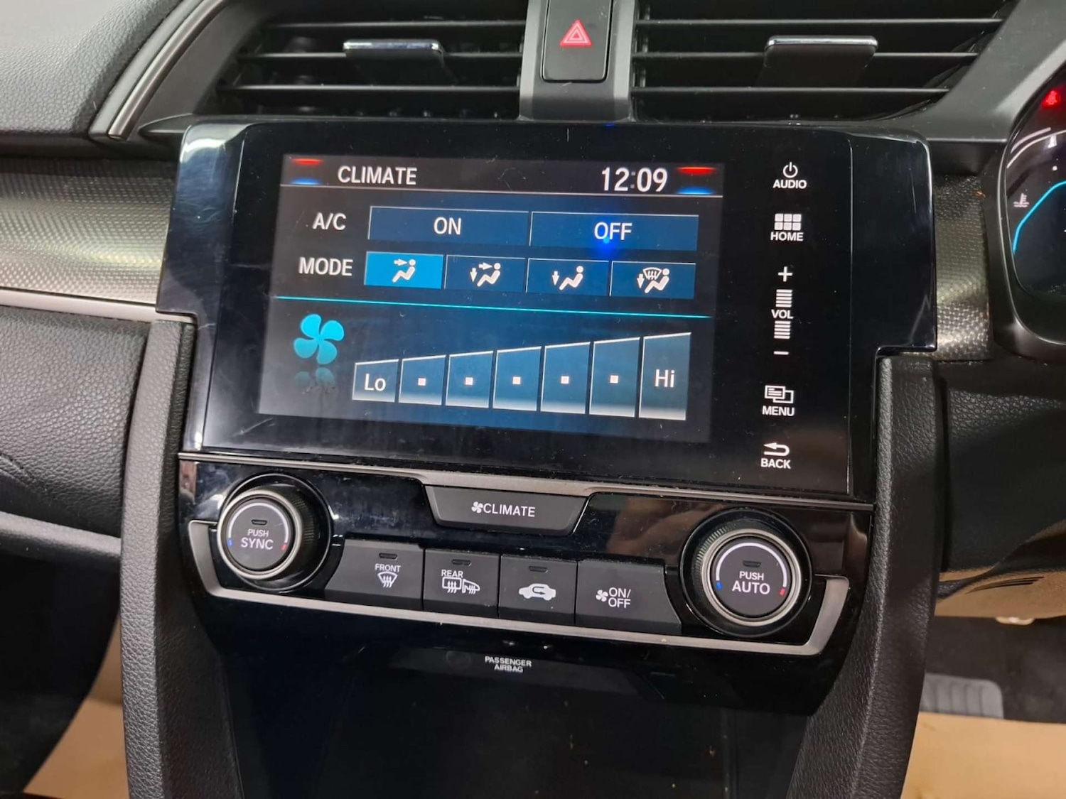 Used Honda Civic 2018 for sale - 77151177: Photo 34