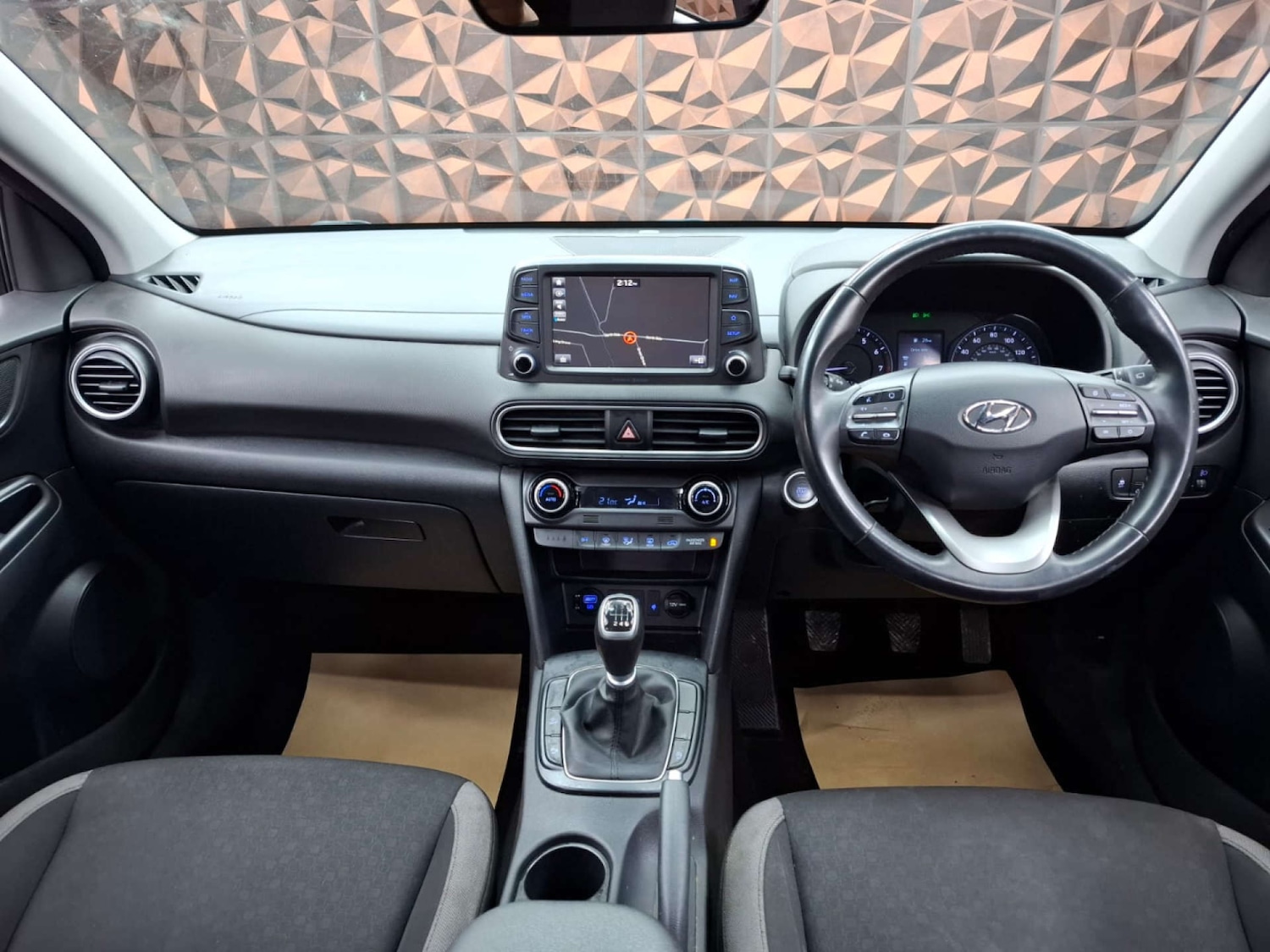 Used Hyundai KONA 2018 for sale - 77151329: Photo 37