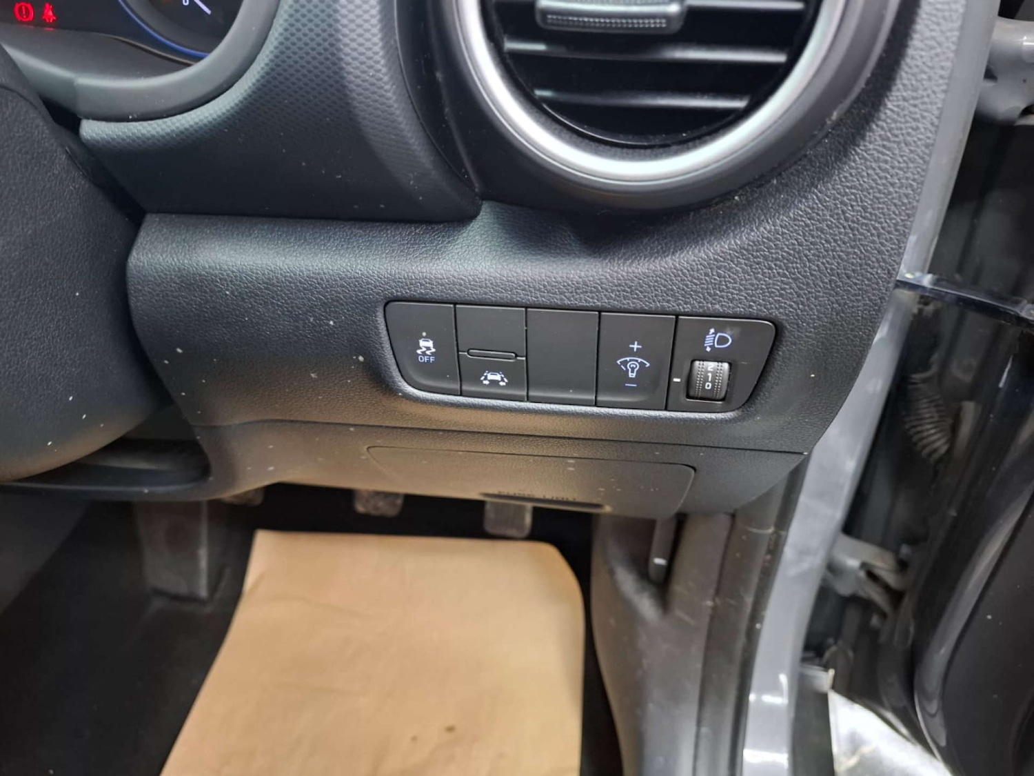 Used Hyundai KONA 2018 for sale - 77151329: Photo 39