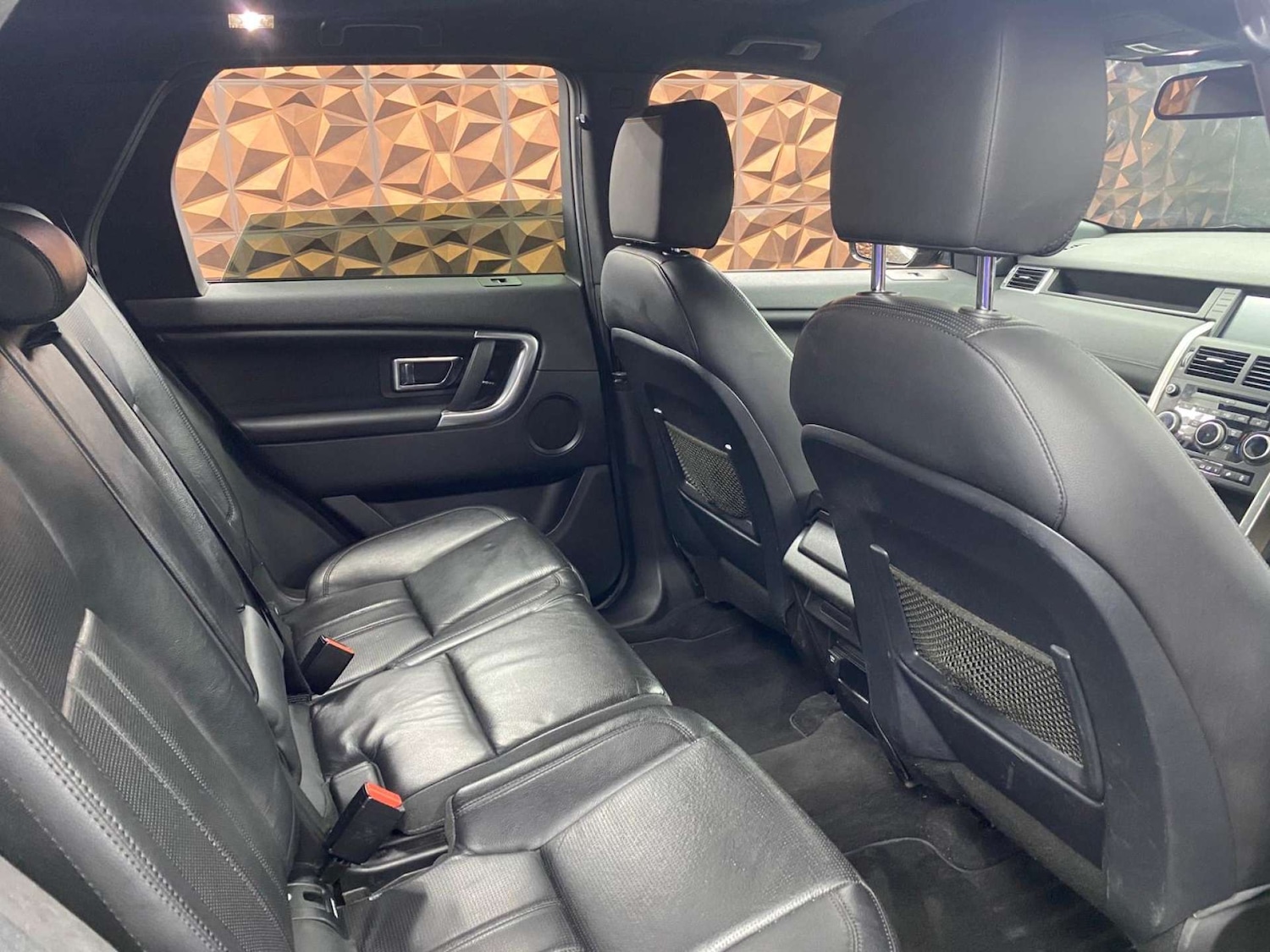 Used Land Rover Discovery Sport 2017 for sale - 77964798: Photo 11