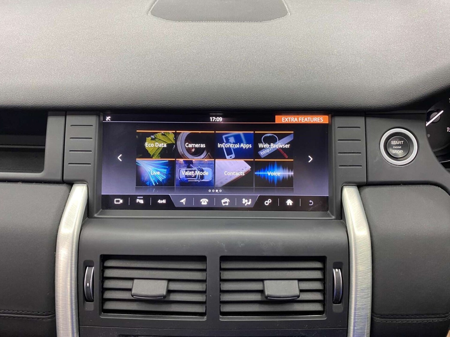 Used Land Rover Discovery Sport 2017 for sale - 77964798: Photo 17