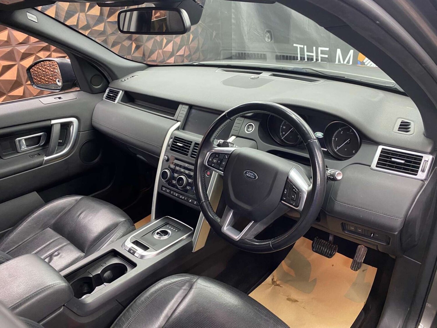 Used Land Rover Discovery Sport 2017 for sale - 77964798: Photo 22