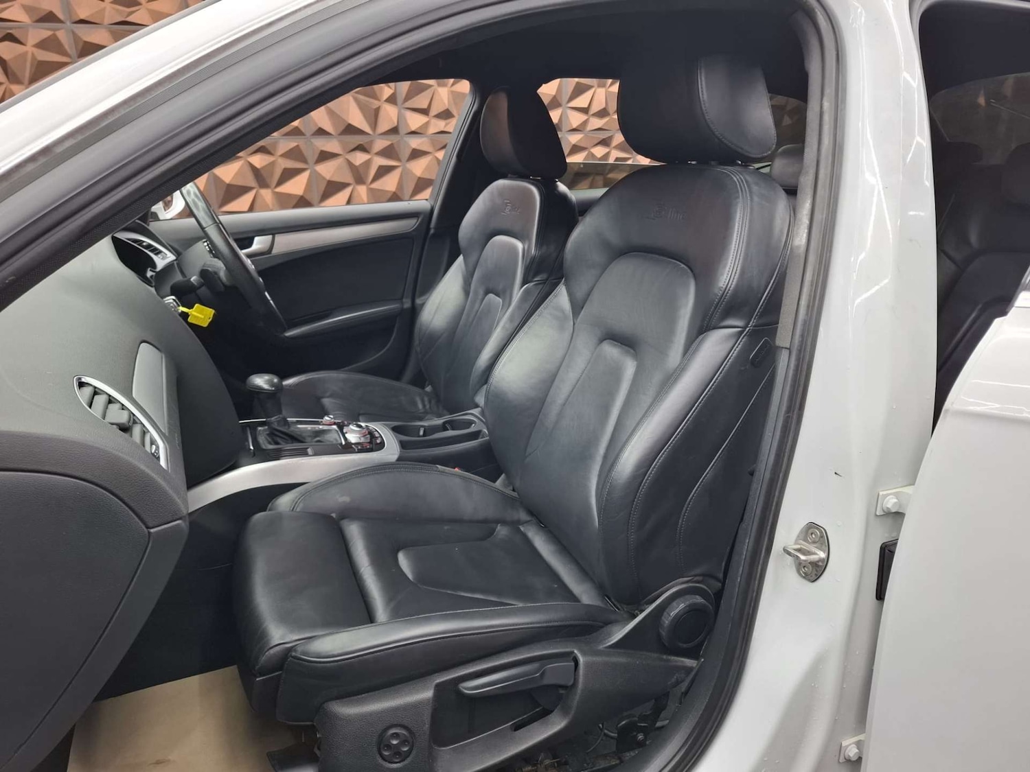 Used Audi A4 2015 for sale - 78073797: Photo 15