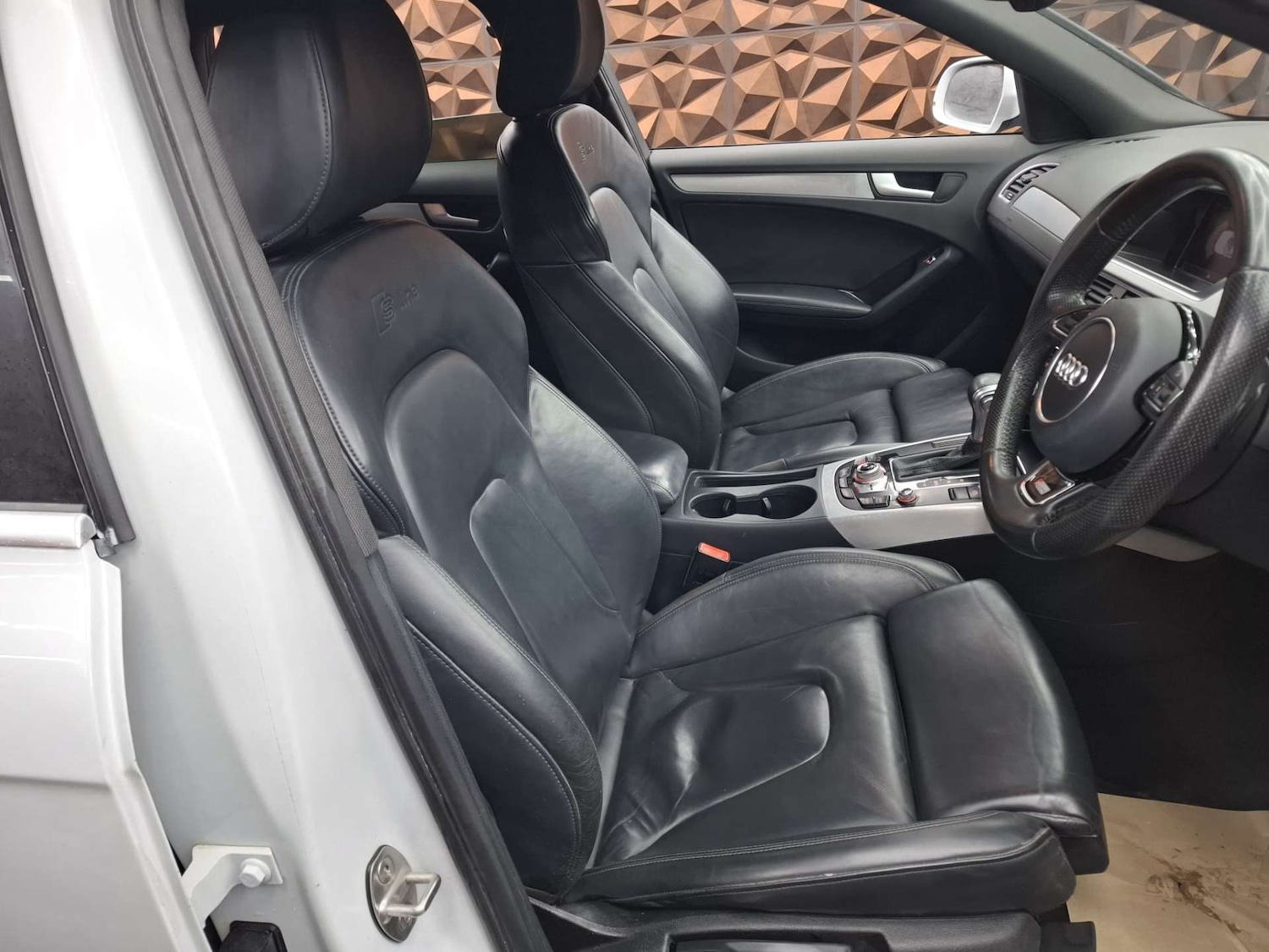 Used Audi A4 2015 for sale - 78073797: Photo 7