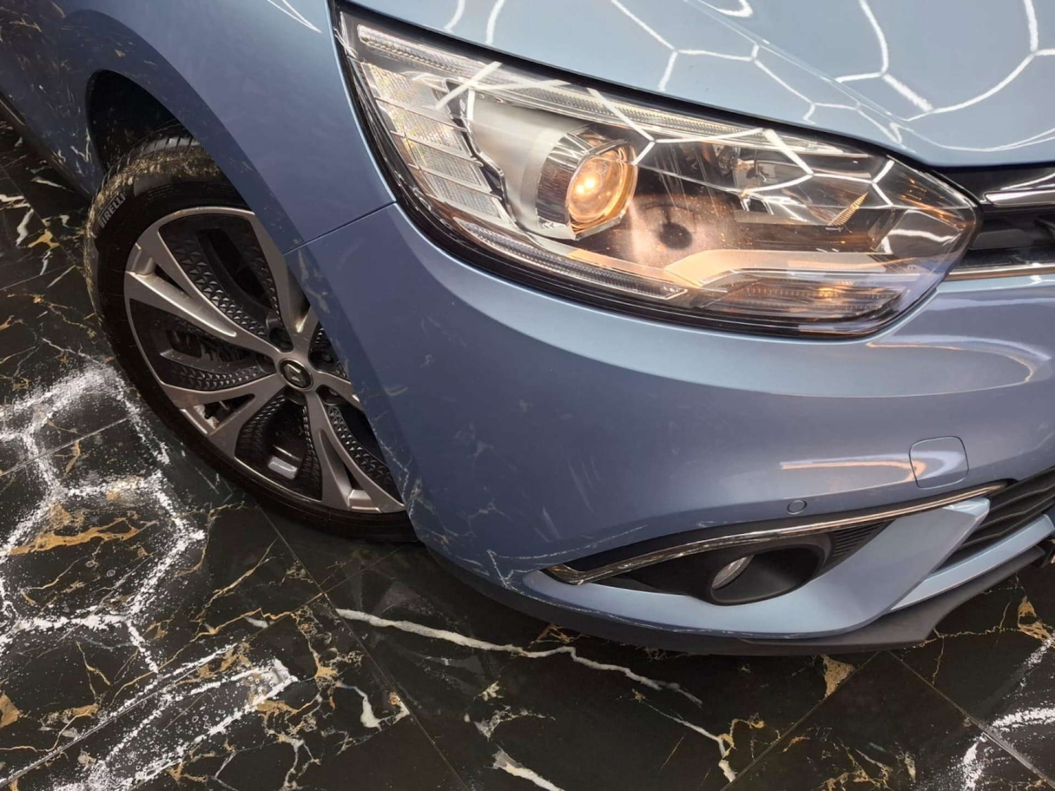 Used Renault Grand Scenic 2017 for sale - 77151295: Photo 10