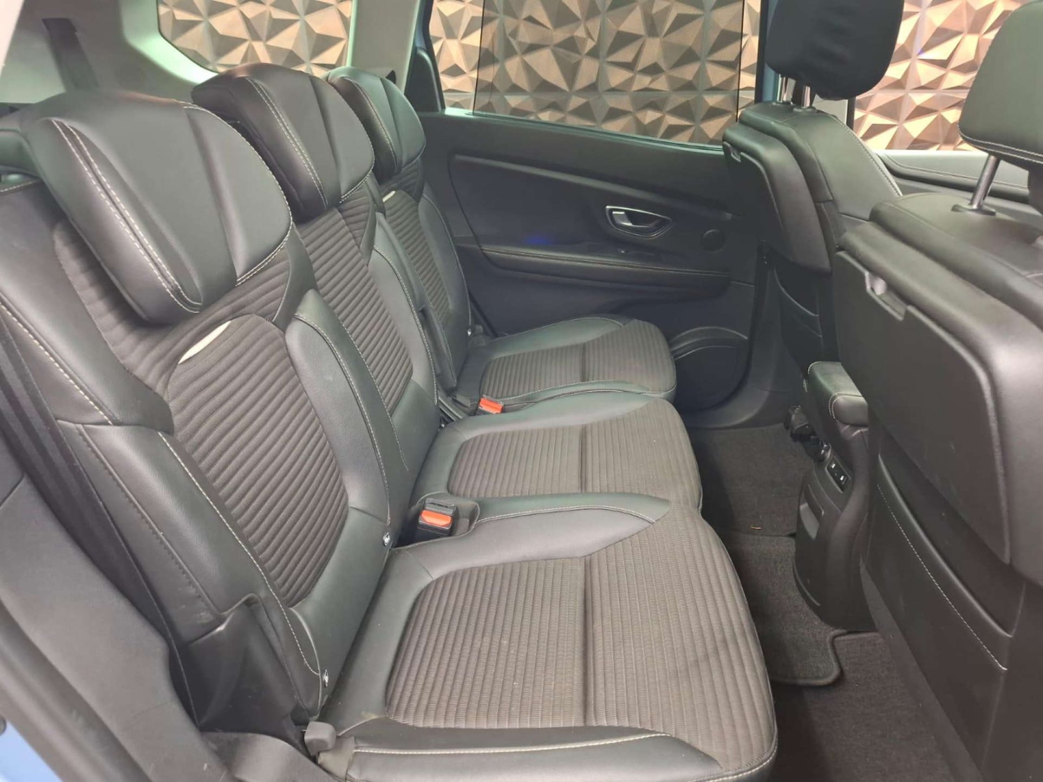 Used Renault Grand Scenic 2017 for sale - 77151295: Photo 14