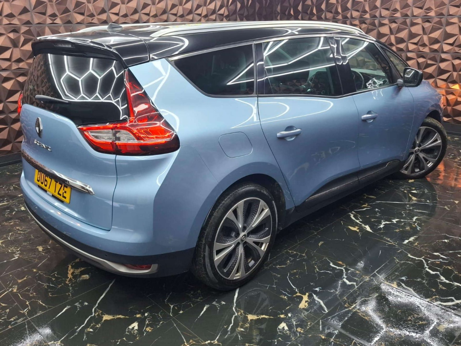 Used Renault Grand Scenic 2017 for sale - 77151295: Photo 47