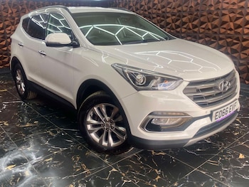 Used Hyundai Santa Fe 2016 for sale - 79407261: Photo