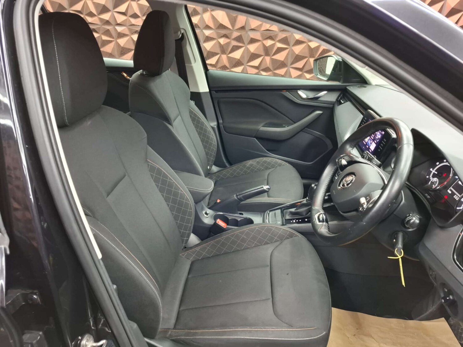 Used Skoda Kamiq 2021 for sale - 76921356: Photo 25