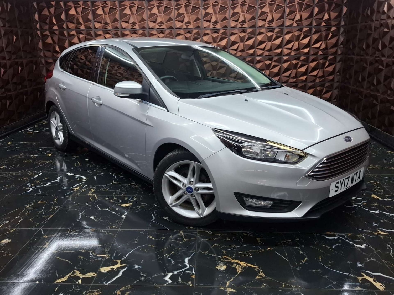 Used Ford Focus 2017 for sale - 77151314: Photo 2