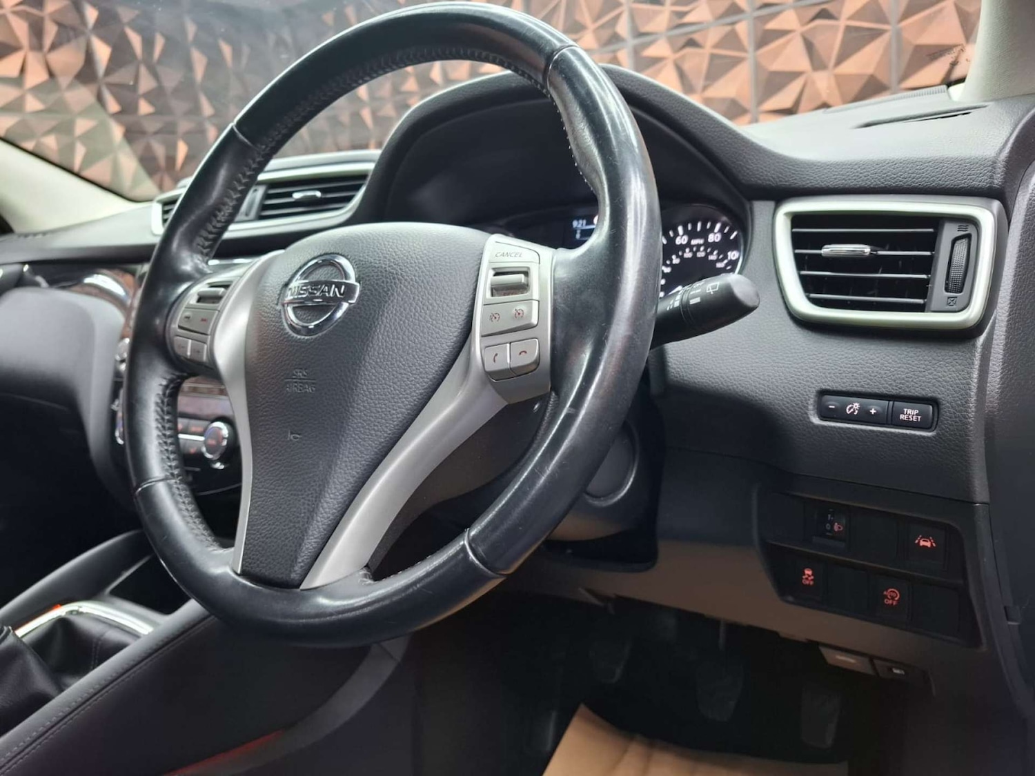 Used Nissan Qashqai 2016 for sale - 77151201: Photo 24