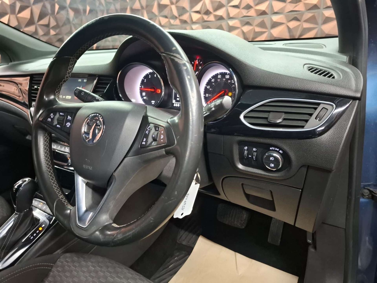 Used Vauxhall Astra 2017 for sale - 76921470: Photo 13