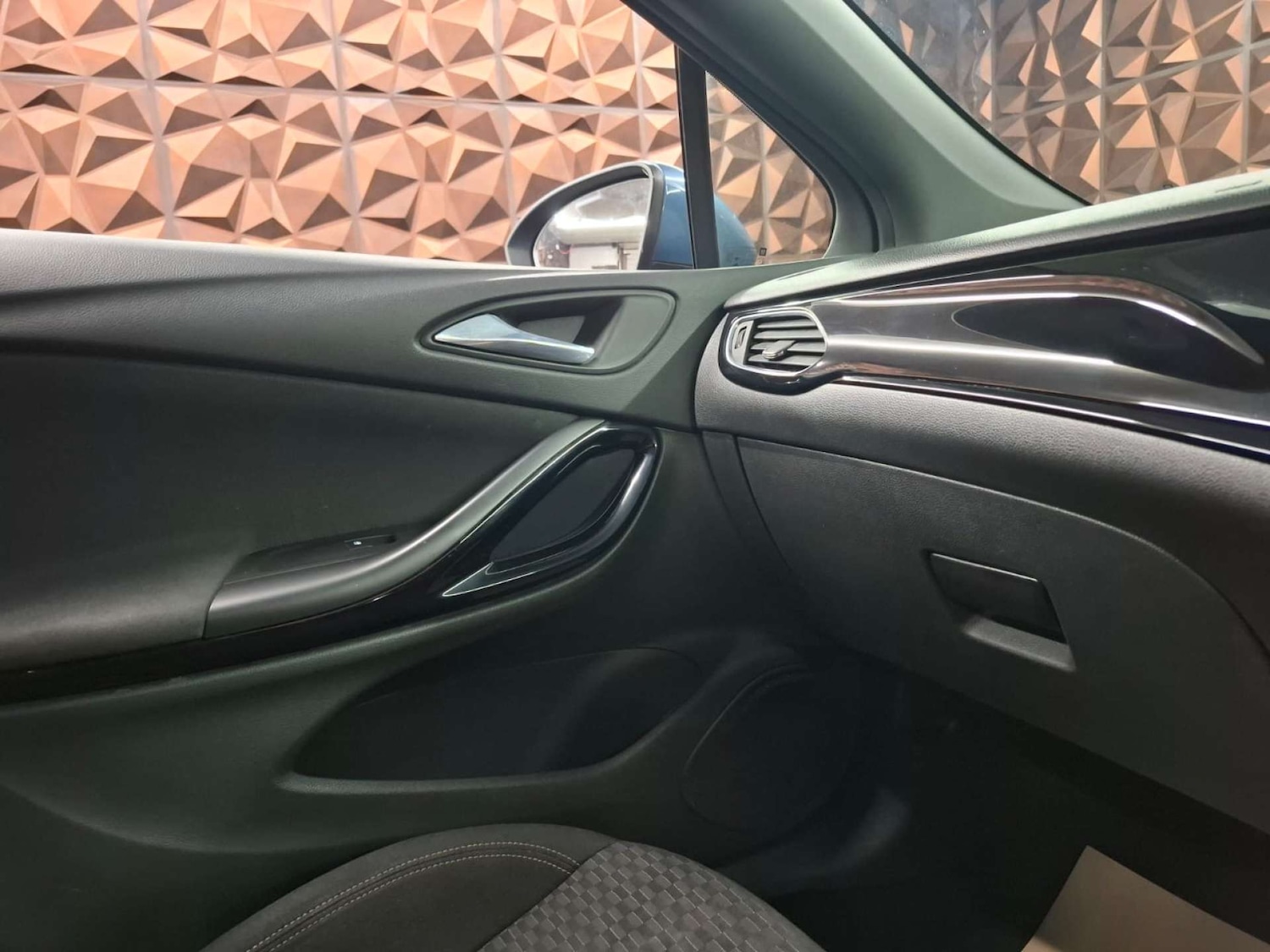 Used Vauxhall Astra 2017 for sale - 76921470: Photo 22