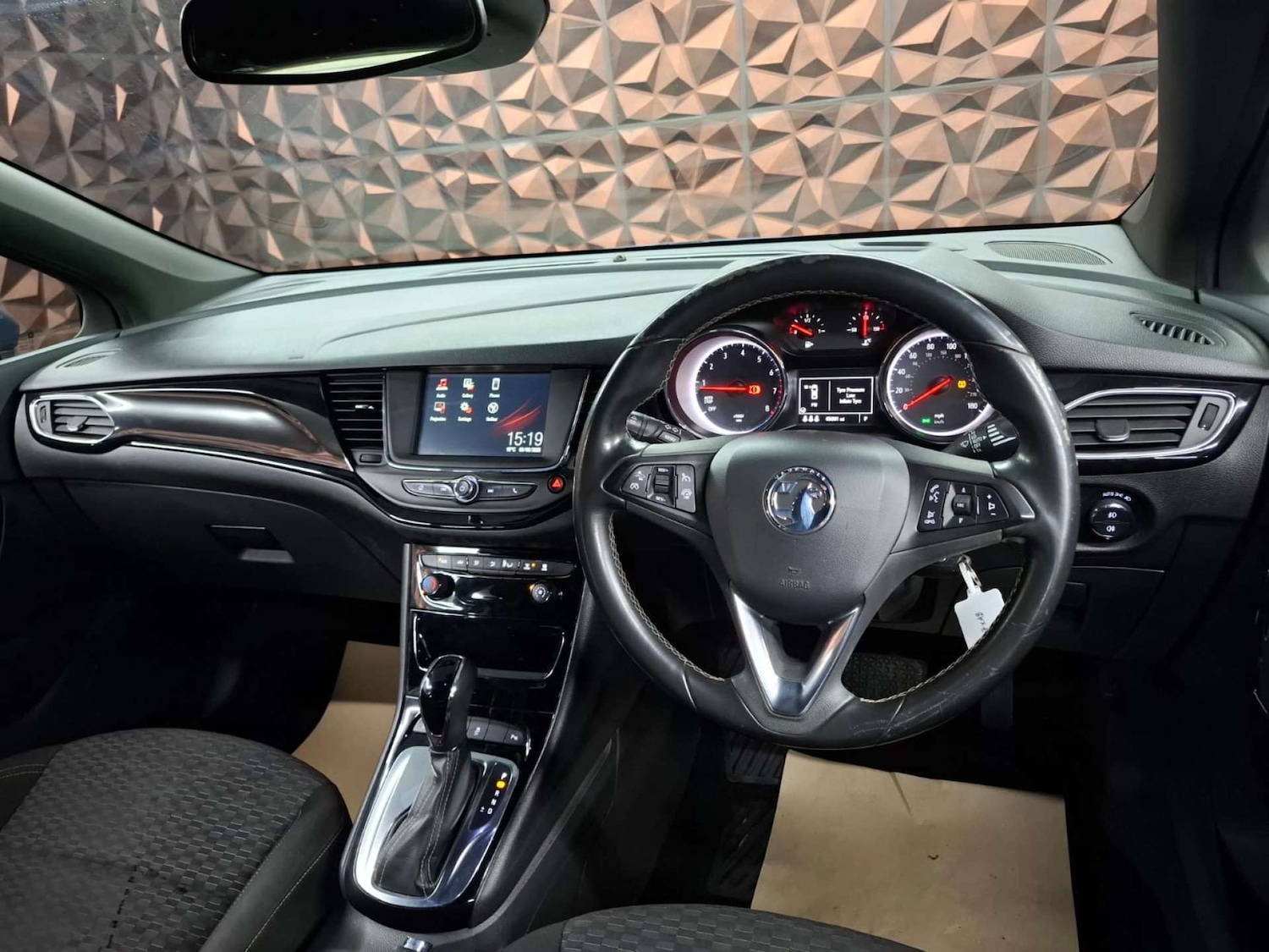 Used Vauxhall Astra 2017 for sale - 76921470: Photo 30