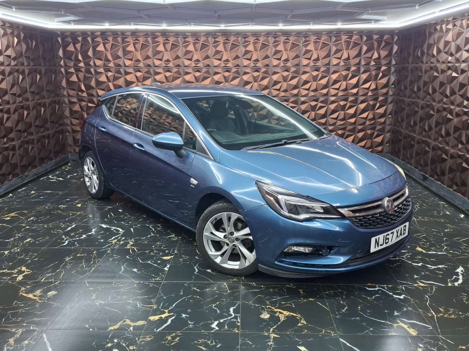 Used Vauxhall Astra 2017 for sale - 76921470: Photo 33