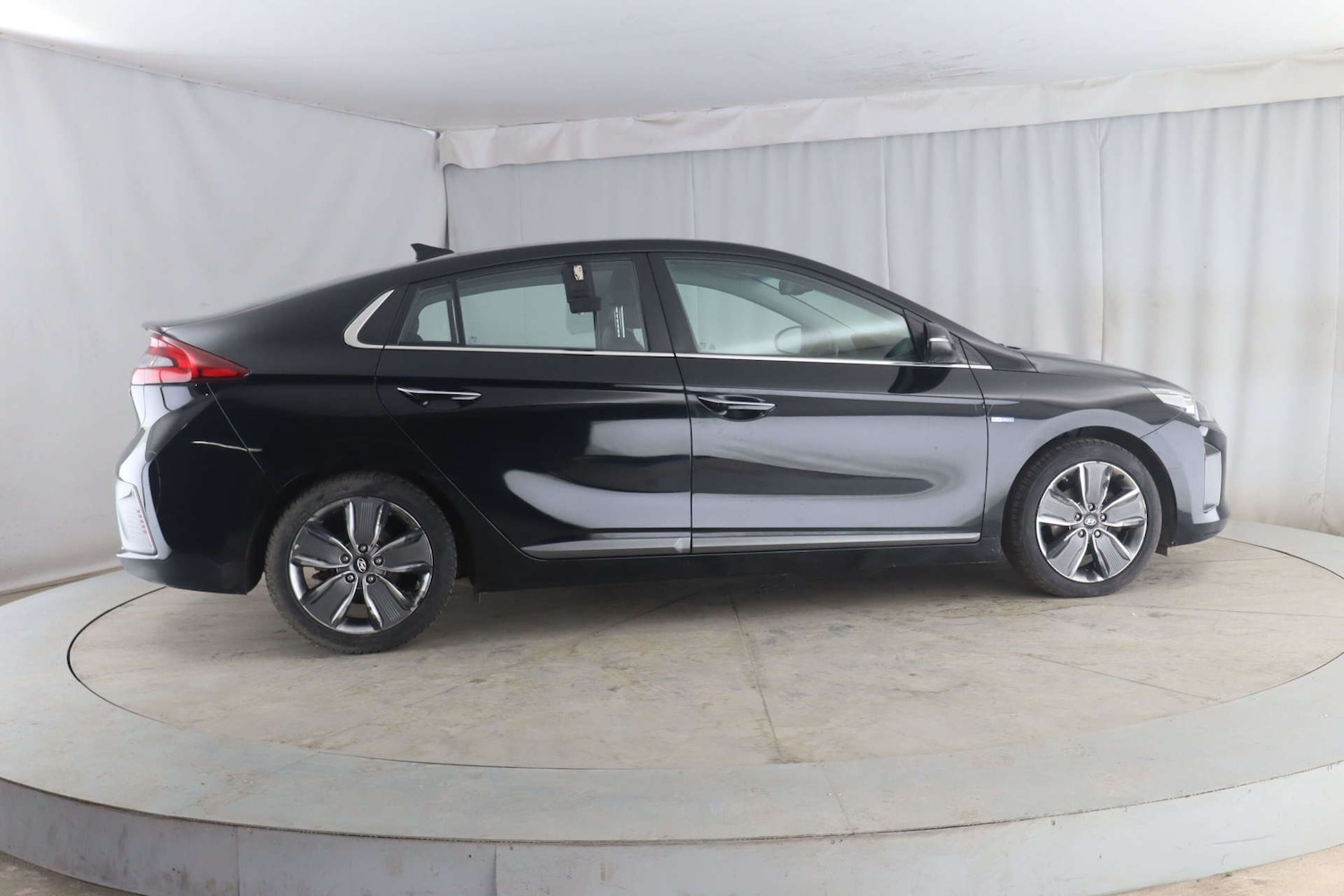 Used Hyundai IONIQ 2017 for sale - 76948213: Photo 8