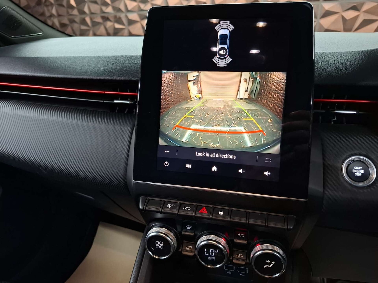 Used Renault Clio 2020 for sale - 76921474: Photo 17