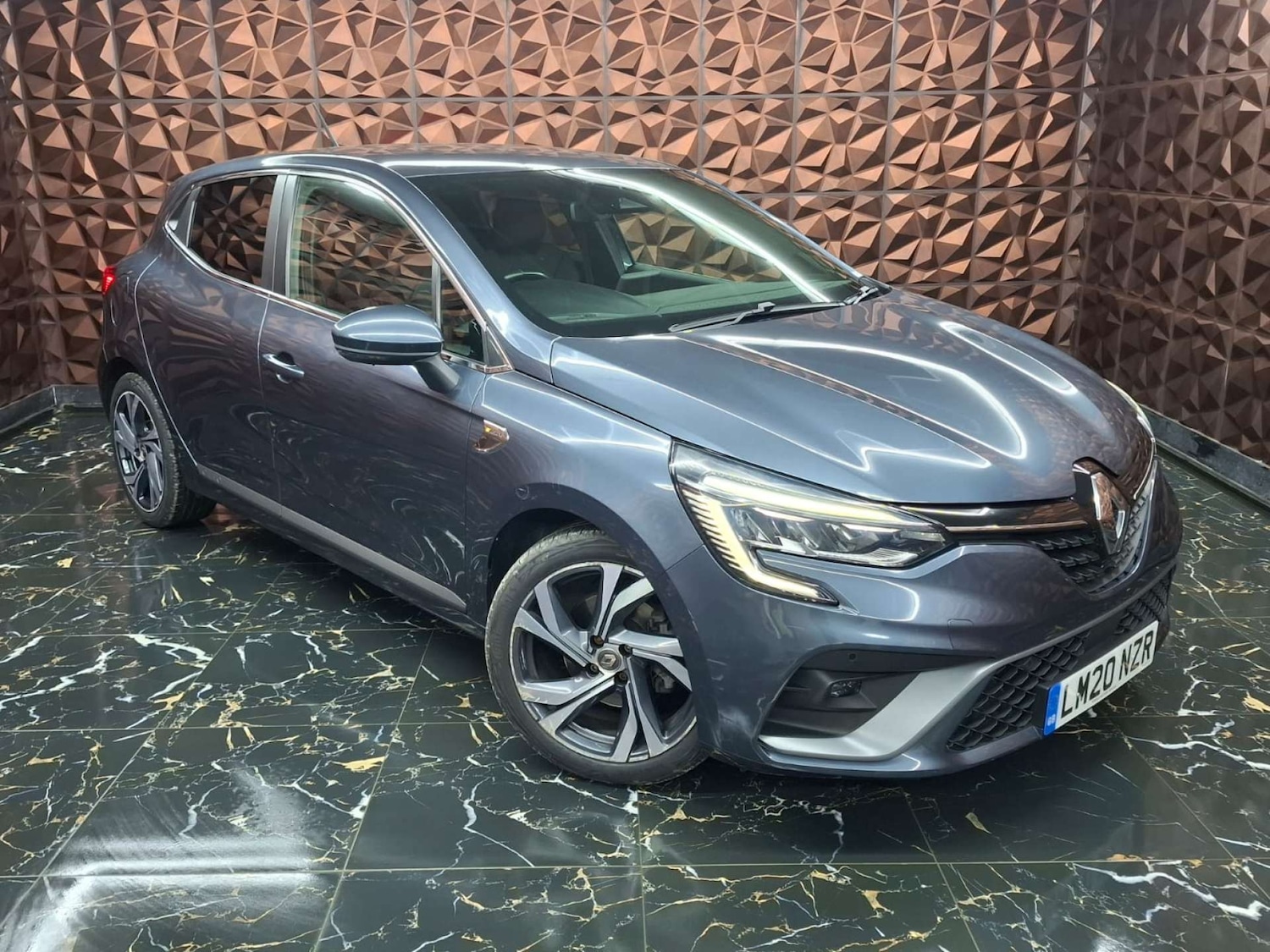 Used Renault Clio 2020 for sale - 76921474: Photo 32