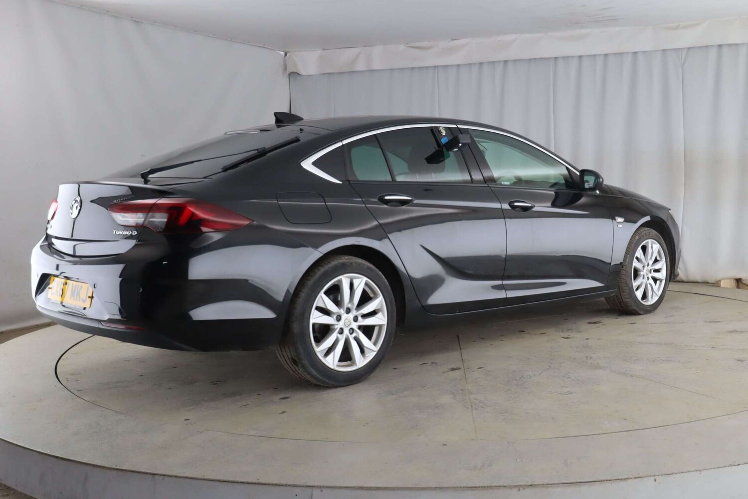 Used Vauxhall Insignia 2017 for sale - 77809759: Photo 8