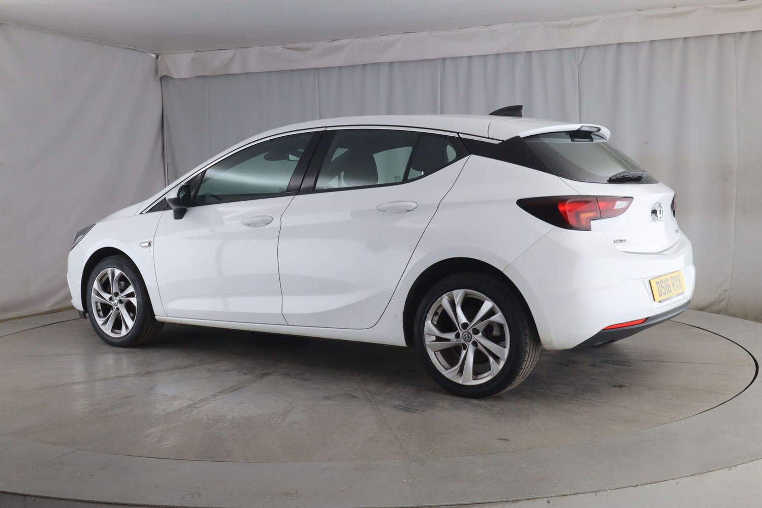 Used Vauxhall Astra 2016 for sale - 76921355: Photo 6