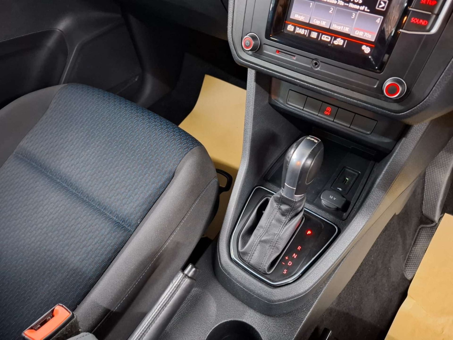 Used Volkswagen Caddy Maxi Life 2020 for sale - 76921399: Photo 18