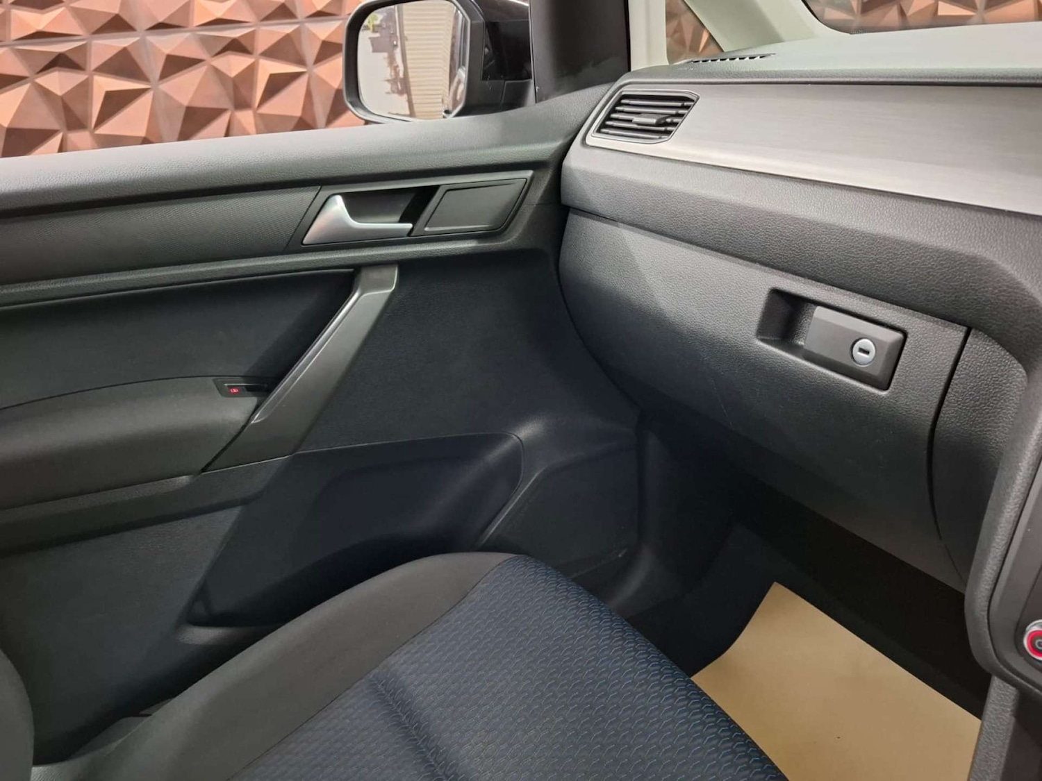 Used Volkswagen Caddy Maxi Life 2020 for sale - 76921399: Photo 29