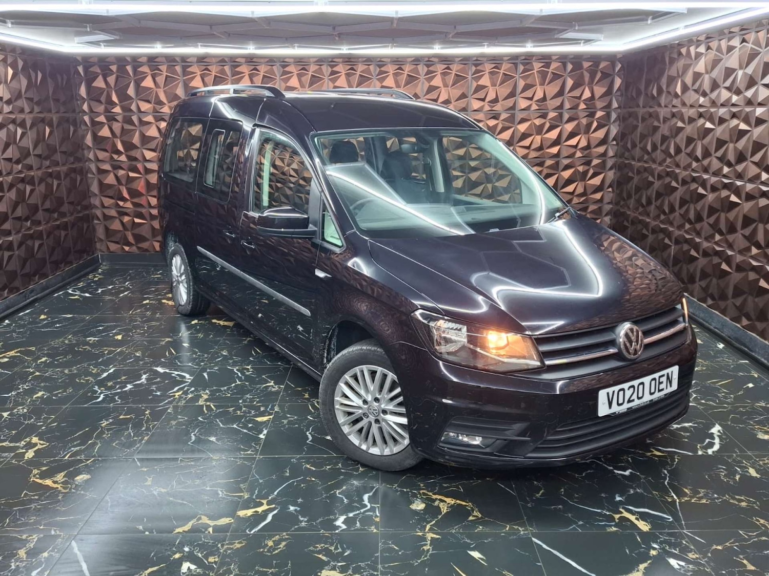 Used Volkswagen Caddy Maxi Life 2020 for sale - 76921399: Photo 35